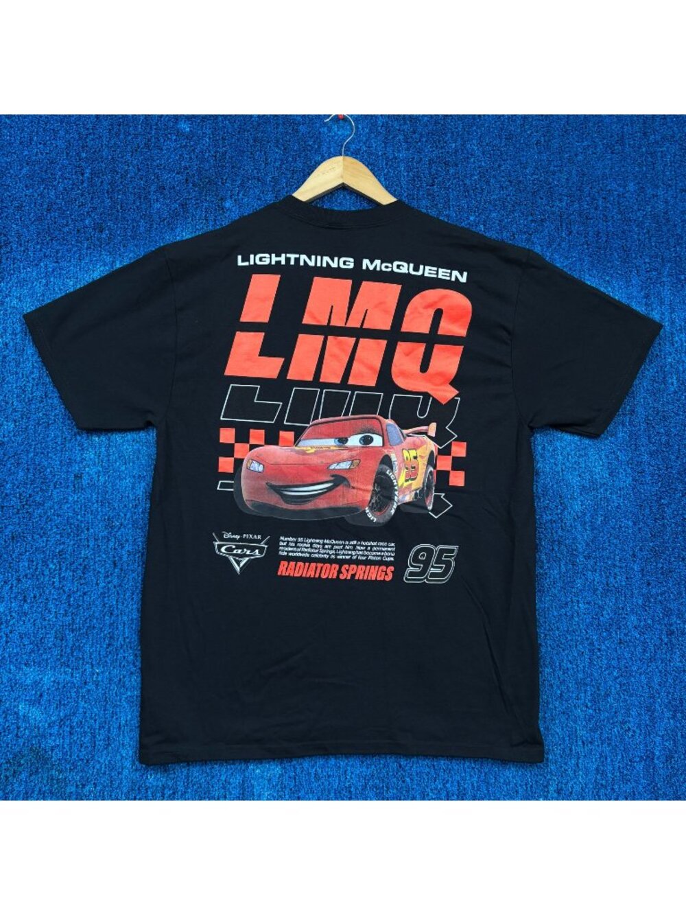 Lightning McQueen 95 Racing Disney Pixar Cars Series Tee L